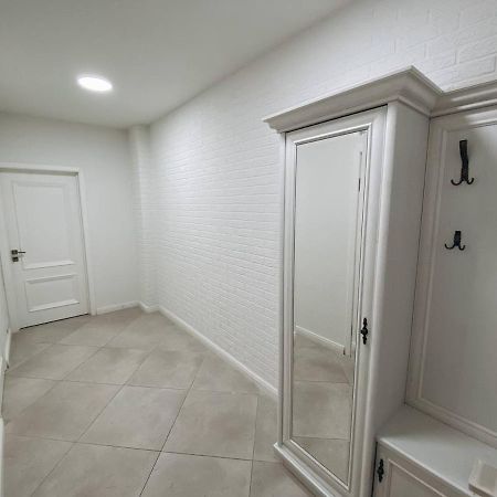 Historical Apartment Кишинів Екстер'єр фото